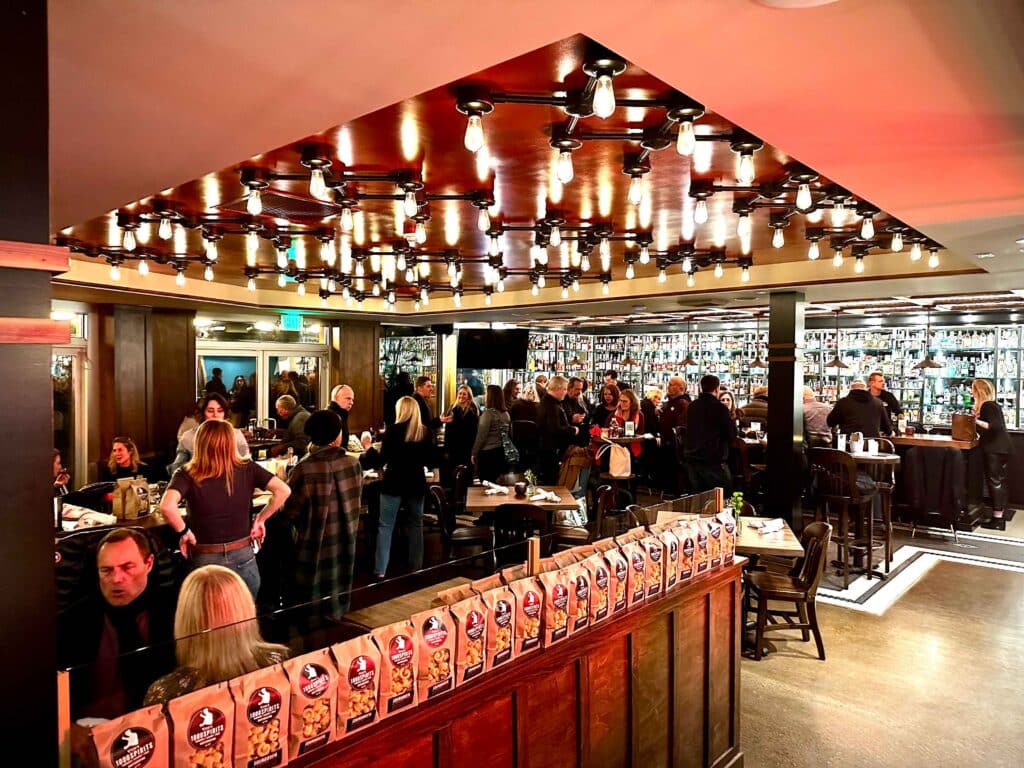 Image of a busy and lively restaurant. Von's 1000Spirits in Woodinville, Washington.